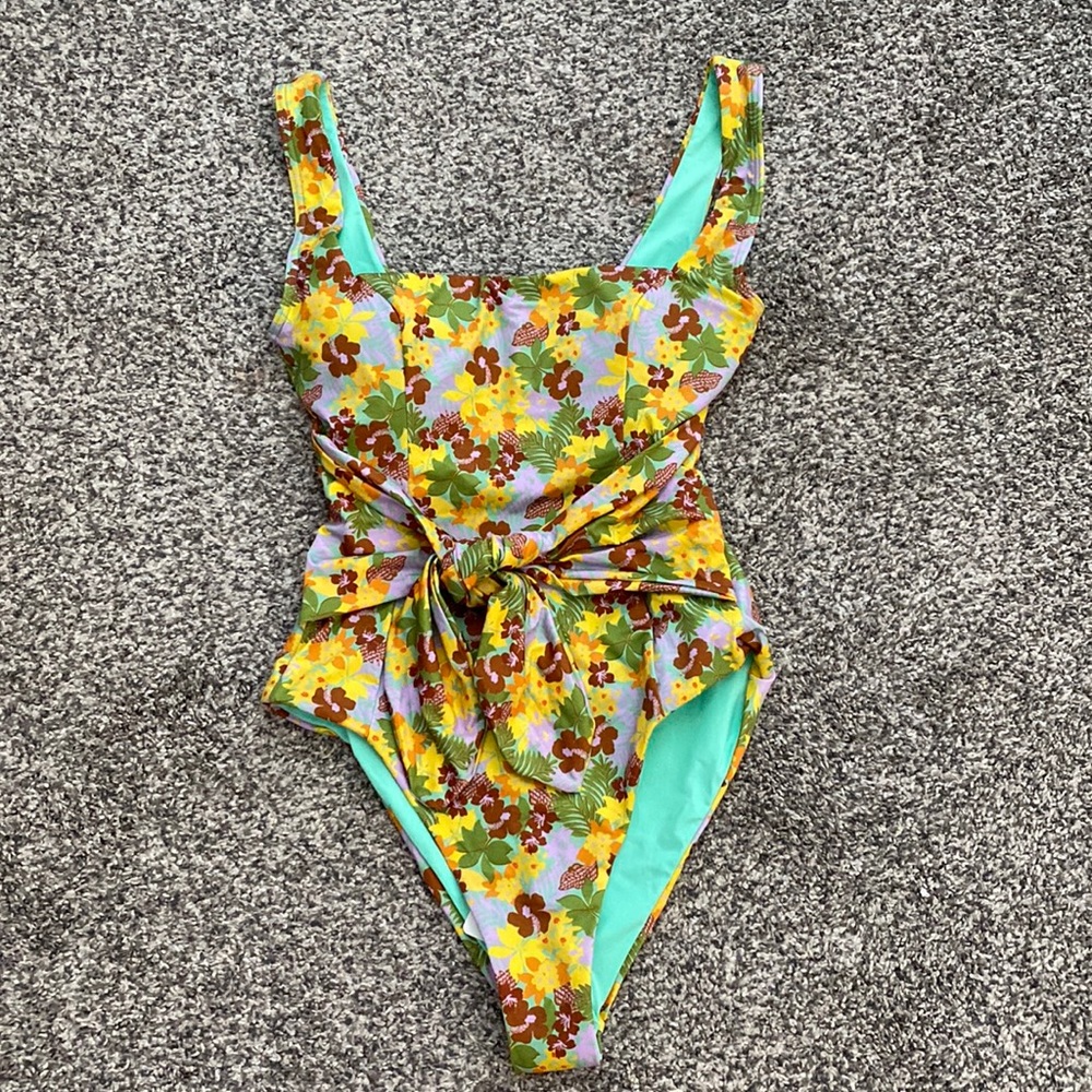 NWT L*space balboa one piece in floral print